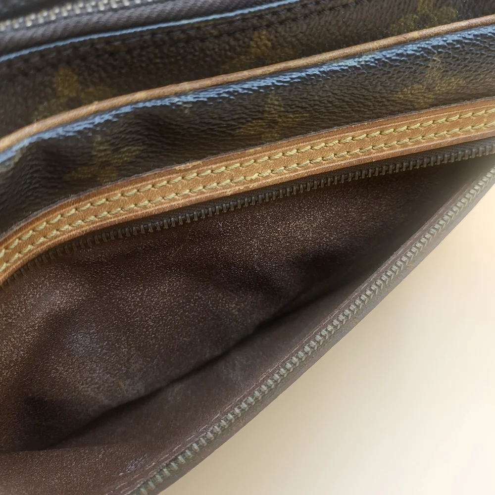 LOUIS VUITTON MARLY DRAGONNE GM CLUCTH BAG PURSE, Authentic w/COA.